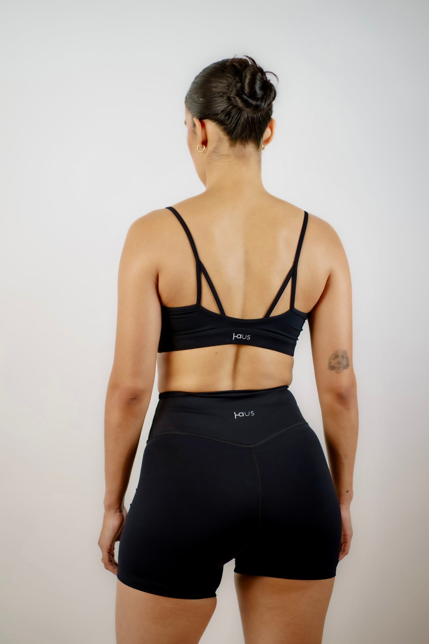 Sport Bra “W” - Negro